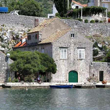 Double Mali 8997c Πανσιόν