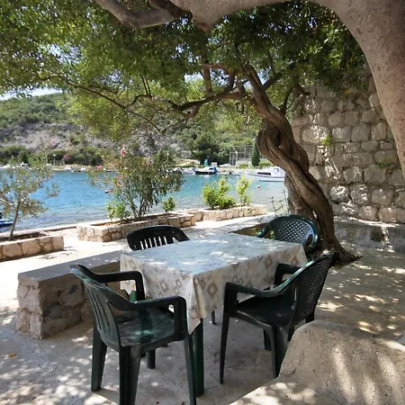 Double Mali 8997c 3* Zaton (Dubrovnik-Neretva)